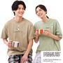 スヌーピーアイテムと過ごす、くつろぎスタイル。<br>コーディネート例(左)着用カラー:モカブラウン(右)ソフトオリーブ