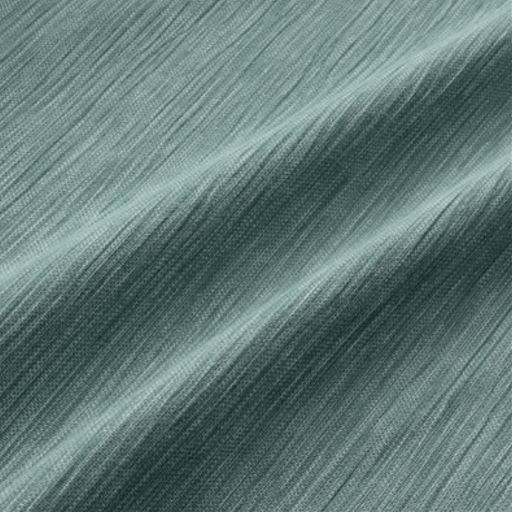 高島ちぢみとは、高温多湿な日本に適した、江戸自体から愛されてきた織物。表面に細かな凹凸があり、肌に触れる面積が少ないのでサラッとした肌触り。