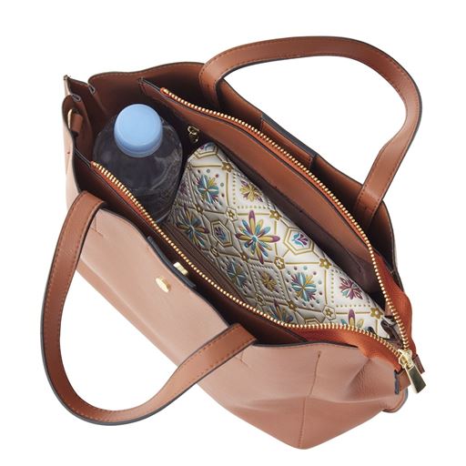 バッグの中が華やかに<br>※イメージ