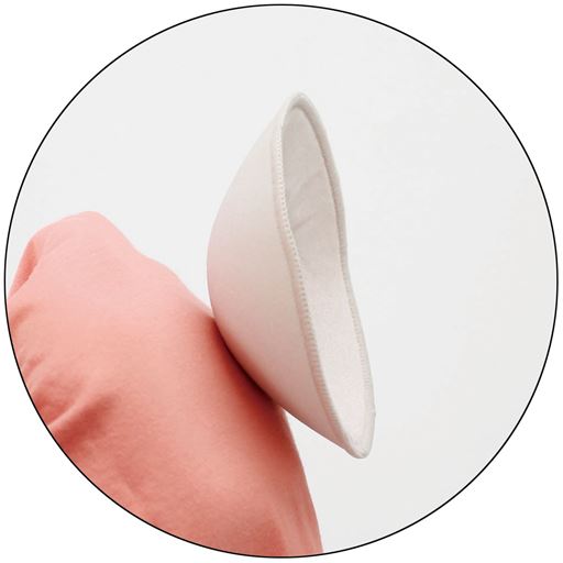 ウレタン素材が衣類にフィット!