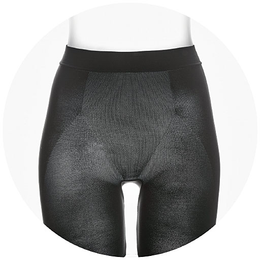 <前>メッシュ編みで通気性が約7.9倍(※)にアップし快適!<br>※メーカー従来品比(お腹部分)