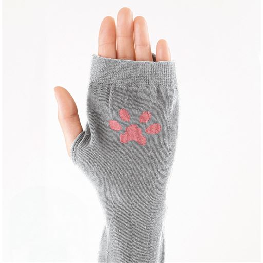 手のひら側には可愛い肉球デザイン