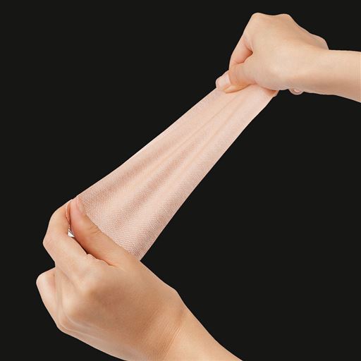 伸縮素材でピッタリフィット