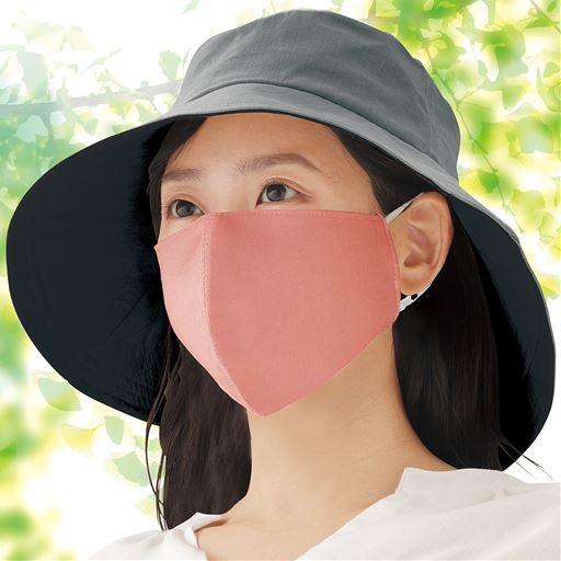 ペールピンク<br>大判ですっぽり覆う!UV対策マスク <br>※帽子は商品に含まれません