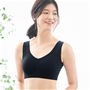 締め付けにくい快適設計で毎日着たい!日本人体型に合わせてつくった成型ブラ<br>ブラック着用例