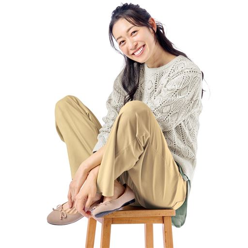 ベージュ