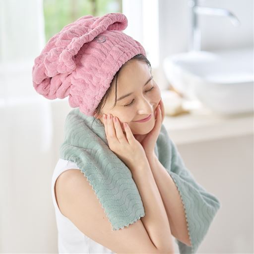 ミントグリーン<br>素早く乾かせるから、時短と美髪に◎。