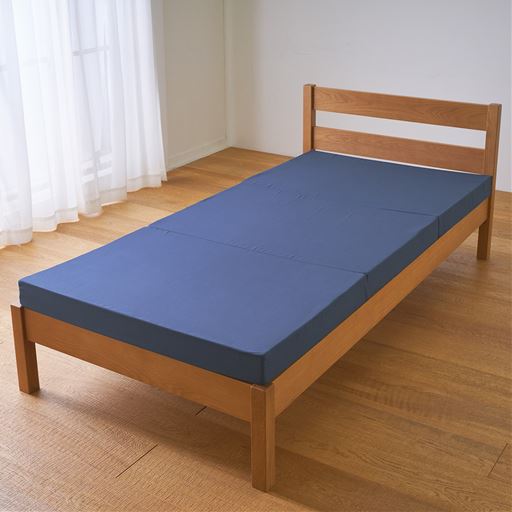 ブルー(厚さ約10cm・185N/かため)<br>しっかりとした寝心地をお求めの方に。