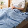 ブルー<br>使い込むほど肌になじみ、やさしく肌に寄り添います。