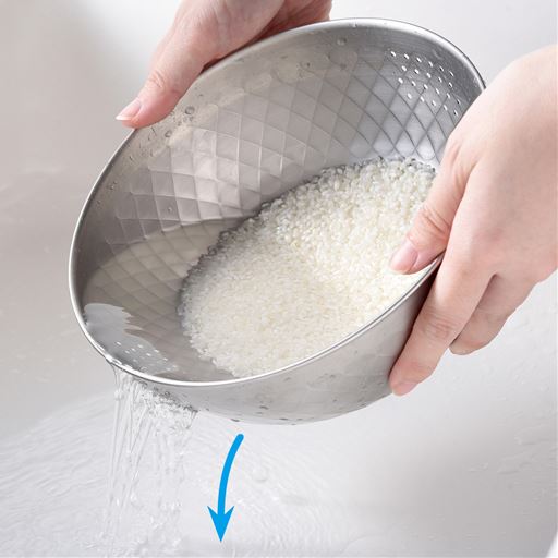 もうお米をこぼさない!ステンレス製ボウル。