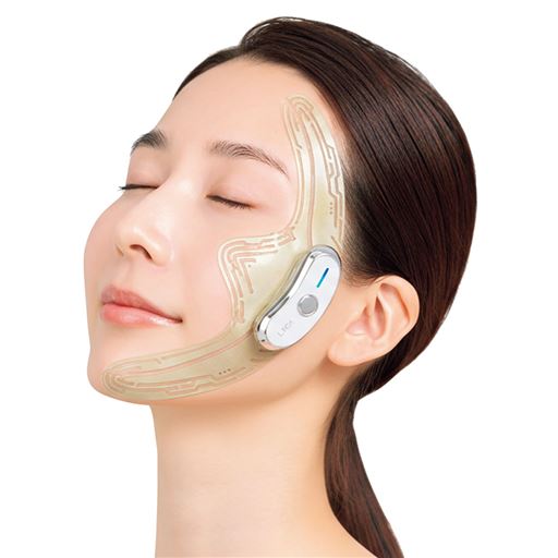 気になる部分にピタッと貼るだけ!<br>※着用イメージ