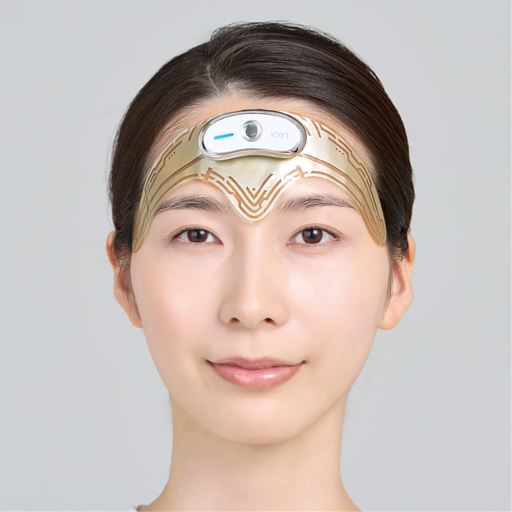 気になる部分をトータルケア<br>おでこに<br>※着用イメージ