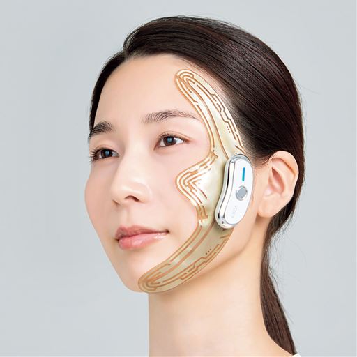 フェイスラインに<br>※着用イメージ