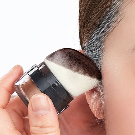 斜めカットで生え際も塗りやすい
