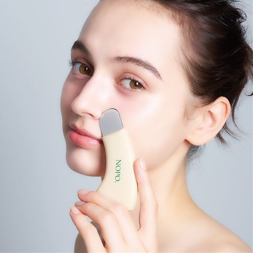 毛穴汚れを優しく押し出す角栓・角質専用クリーナー
