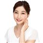 ※イメージモデルはプレミアムミネラルBBの他、プレミアムシリーズのマスカラ、アイブロウ、アイシャドウ、リップカラーを使用しています