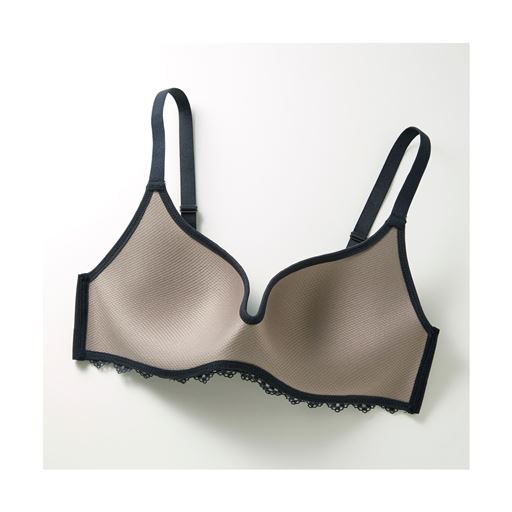 ネット限定 Tuche フューチャーブラレーシー ノンワイヤーブラジャー グンゼ セシール Cecile