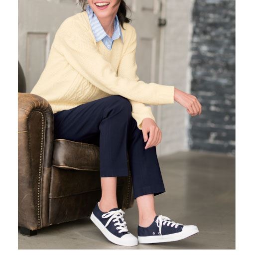 リニューアル 靴ひも長めのシンプルスニーカー セシール Cecile