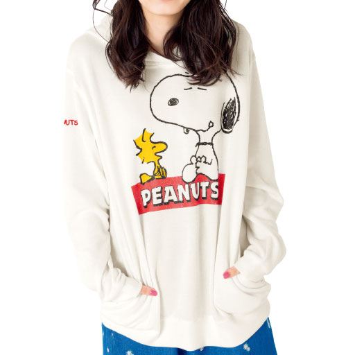 ゆるっとシルエットが可愛い プルパーカー スヌーピー セシール Cecile ゆるっとシルエットが可愛い プルパーカー スヌーピー セシール Cecile