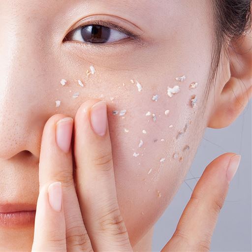 ビューナ ハトムギとコラーゲンのピーリングジェル セシール Cecile