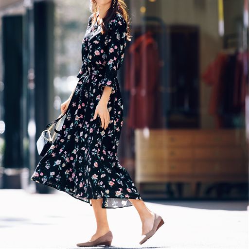 ベルト付き花柄プリントロングワンピース セシール Cecile