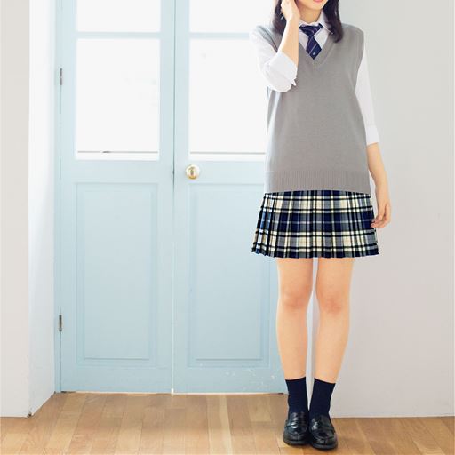 ライトグレー<br>モデル身長:165cm<br>コーディネート例