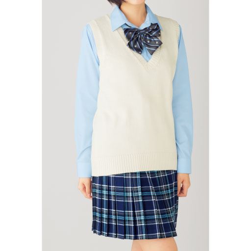 オフホワイト<br>コーディネート例