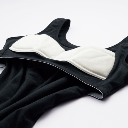 1枚でバストをしっかり支えるブラ一体型。着替えもラク!