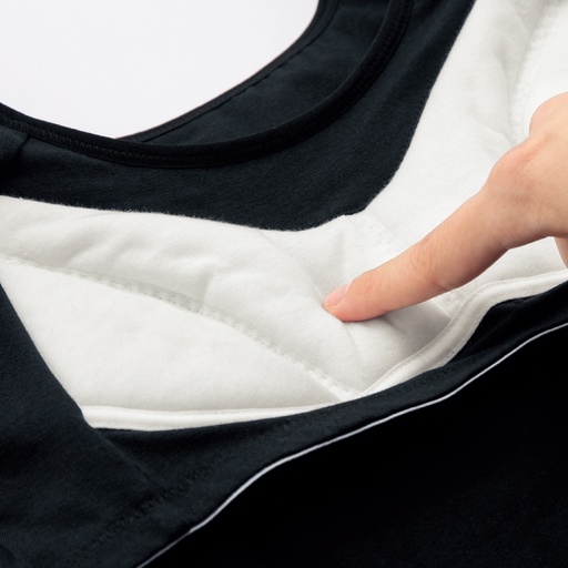 ふわふわカップ<br><br>やわらかな肌あたりの厚手カップがバストをやさしくカバー。