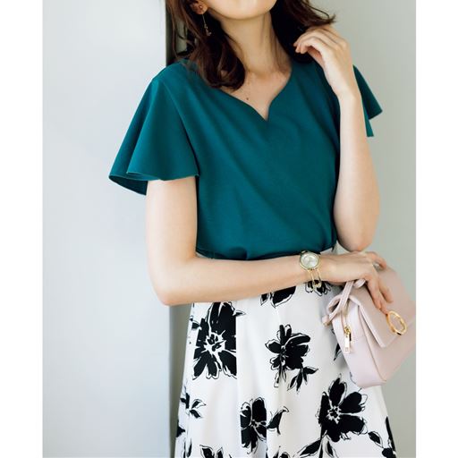 ハートネック袖フリルtシャツ セシール Cecile