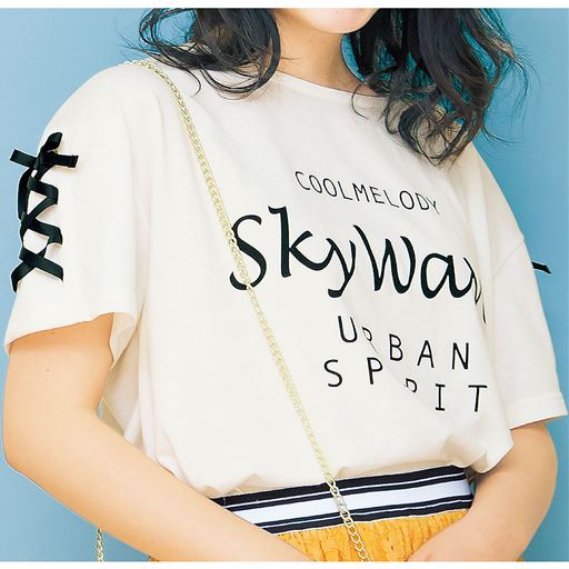 袖レースアップtシャツ セシール Cecile
