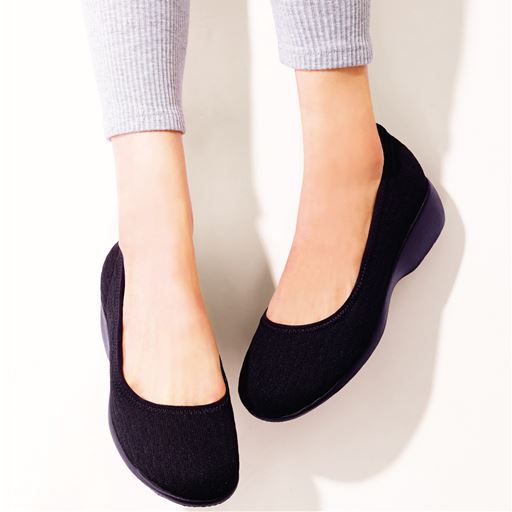 軽量のびのびパンプス セシール Cecile