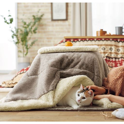 ねこたつクッション 猫専用こたつ 癒し あったか気持ちいい 毛が引っ掛かりにくい 洗える セシール Cecile