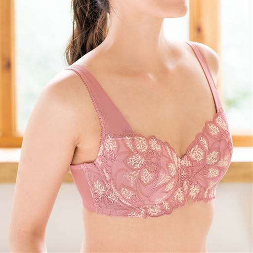 花柄刺しゅう 3 4カップブラジャー ワイヤー入り セシール Cecile 花柄刺しゅう 3 4カップブラジャー ワイヤー入り セシール Cecile