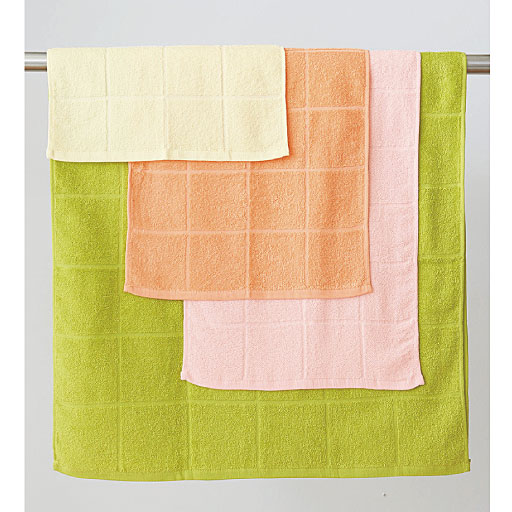 格子柄タオル4枚組 はさみで切ってもほつれない 格子ライン上をカット セシール Cecile