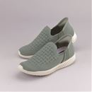 ミントグリーン