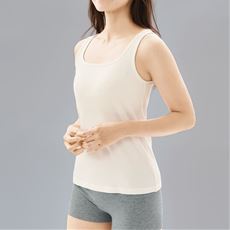 小さく見せるブラ付きタンクトップ(ノンワイヤー)