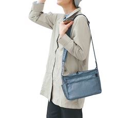 ヤマト屋撥水軽量ショルダーバッグ