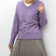 ラベンダーニットで女性らしさをプラスしたワイドデニムコーデ セシール Cecile