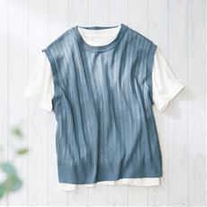 半袖Tシャツとニットベストの2点セット         
