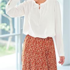 おすすめ白ブラウス リボン 通販 セシール Cecile