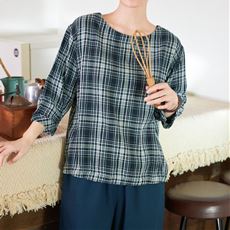 後ろ飾りボタンダブルガーゼプルオーバー