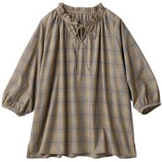 フリル衿ブラウス