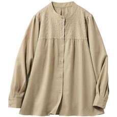 ラクロン胸元刺しゅうブラウス