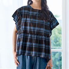 ペプラムブラウス