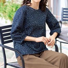 ミラクルウェーブプルオーバーブラウス