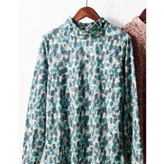 タートルネックプリントTシャツ