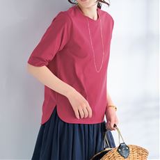 クルーネックTシャツ