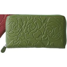 バラの型押し本革長財布