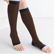 おやすみ綿混着圧ハイソックス(アシスキット&reg;)(着圧ハードタイプ)(ふくらはぎ30～50cm対応)(日本製)